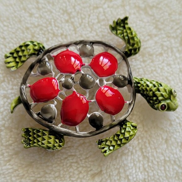 VTG Turtle Brooch Red Cabochon Shell Green Enamel Gold Tone Figural Tortoise Pin - Picture 8 of 8